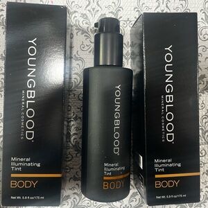 Youngblood Mineral Illuminating body tint